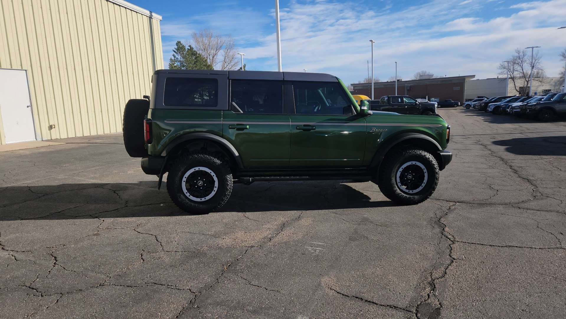 Certified 2023 Ford Bronco Outer Banks w/ Sasquatch Package image 17