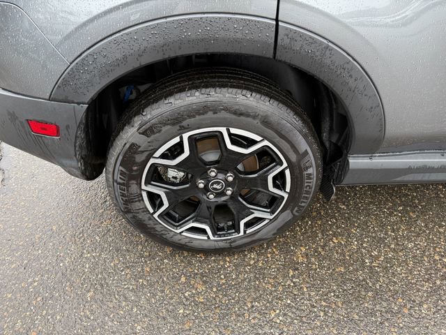 Certified 2025 Ford Bronco Sport Outer Banks w/ Outer Banks Tech Package+ AWD/4WD image 33