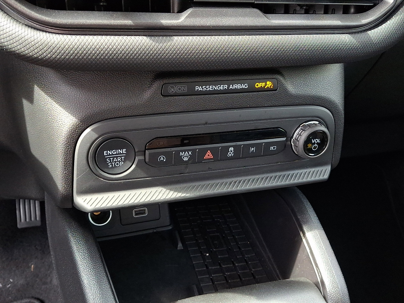 Certified 2025 Ford Bronco Sport Outer Banks w/ Outer Banks Tech Package+ AWD/4WD image 16