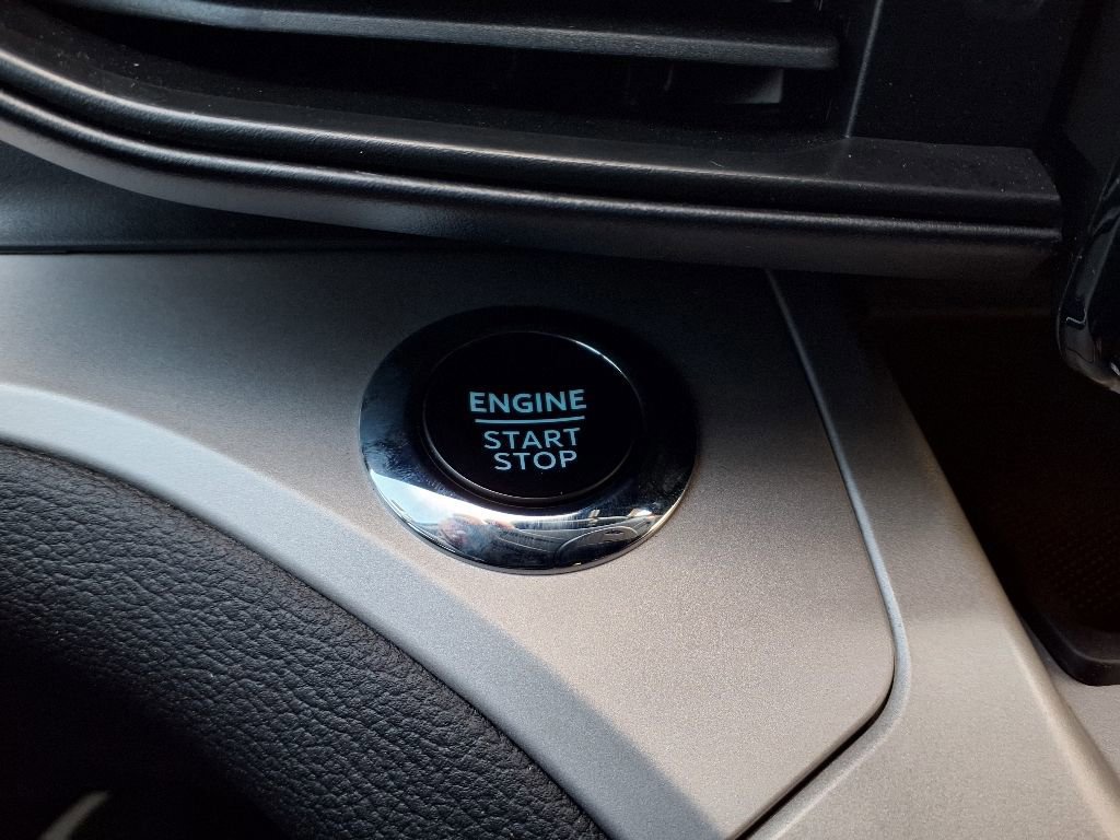 Certified 2023 Ford Explorer XLT w/ Class IV Trailer Tow Package image 21