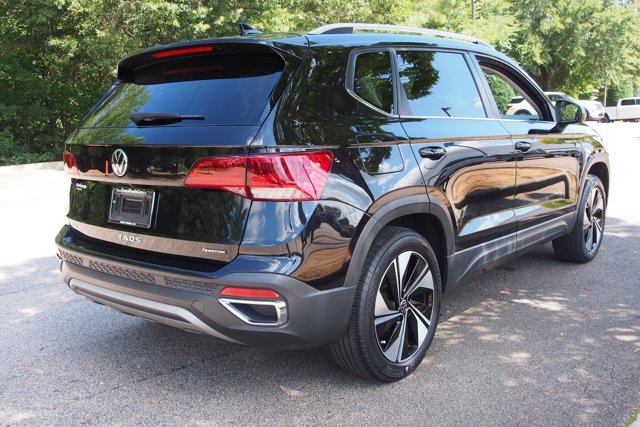 Used 2023 Volkswagen Taos SE AWD/4WD image 7