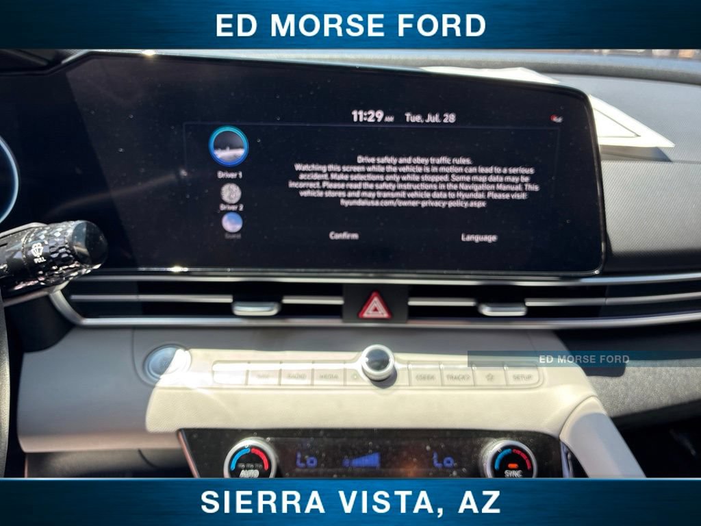 Used 2023 Hyundai Elantra Limited FWD image 33