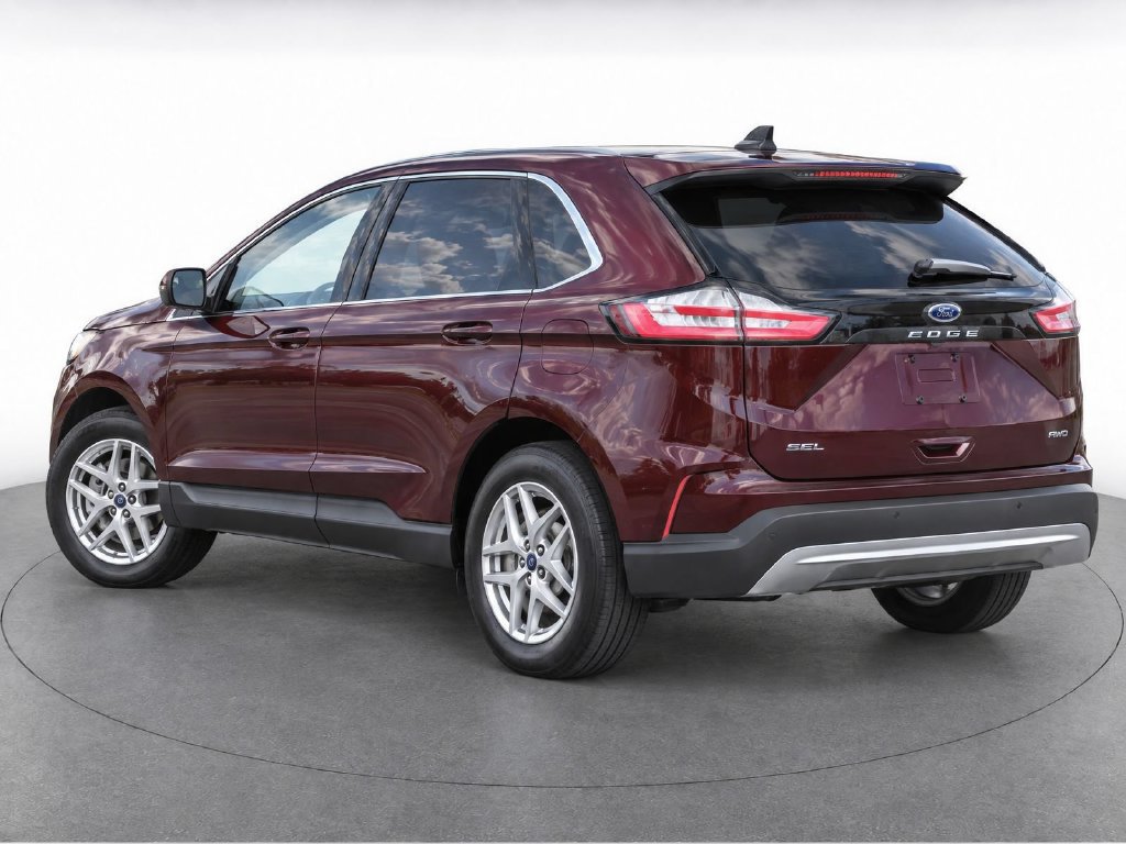 Certified 2024 Ford Edge SEL w/ Convenience Package AWD/4WD image 4