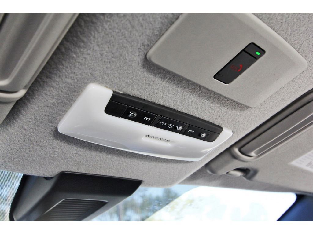 Used 2023 Nissan Kicks SR w/ SR Premium Package image 26