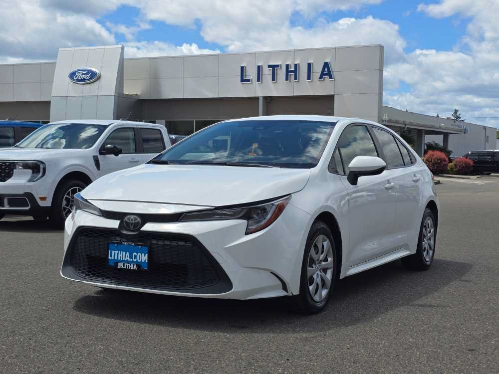 Used 2020 Toyota Corolla LE w/ Carpet Mat Package (TMS) FWD image 1