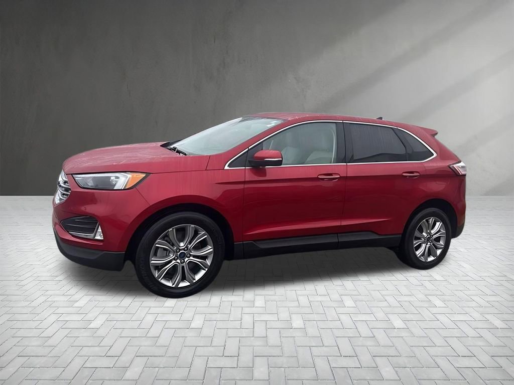 Certified 2022 Ford Edge Titanium w/ Class II Trailer Tow Package image 4