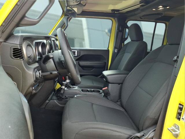 Used 2023 Jeep Wrangler Unlimited AWD/4WD image 18