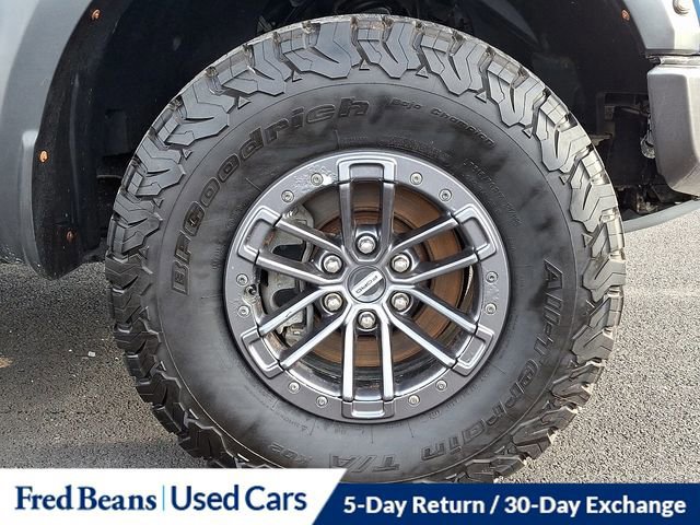 Certified 2019 Ford F150 Raptor w/ Equipment Group 802A Luxury image 9