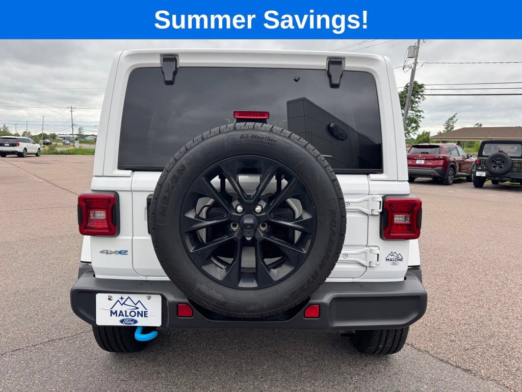 Used 2024 Jeep Wrangler Unlimited Sahara AWD/4WD image 5