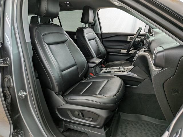 Certified 2021 Ford Explorer XLT w/ Equipment Group 202A image 23