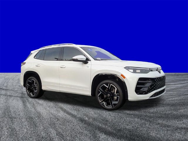 Used 2026 Volkswagen Tiguan SEL R-Line AWD/4WD image 2