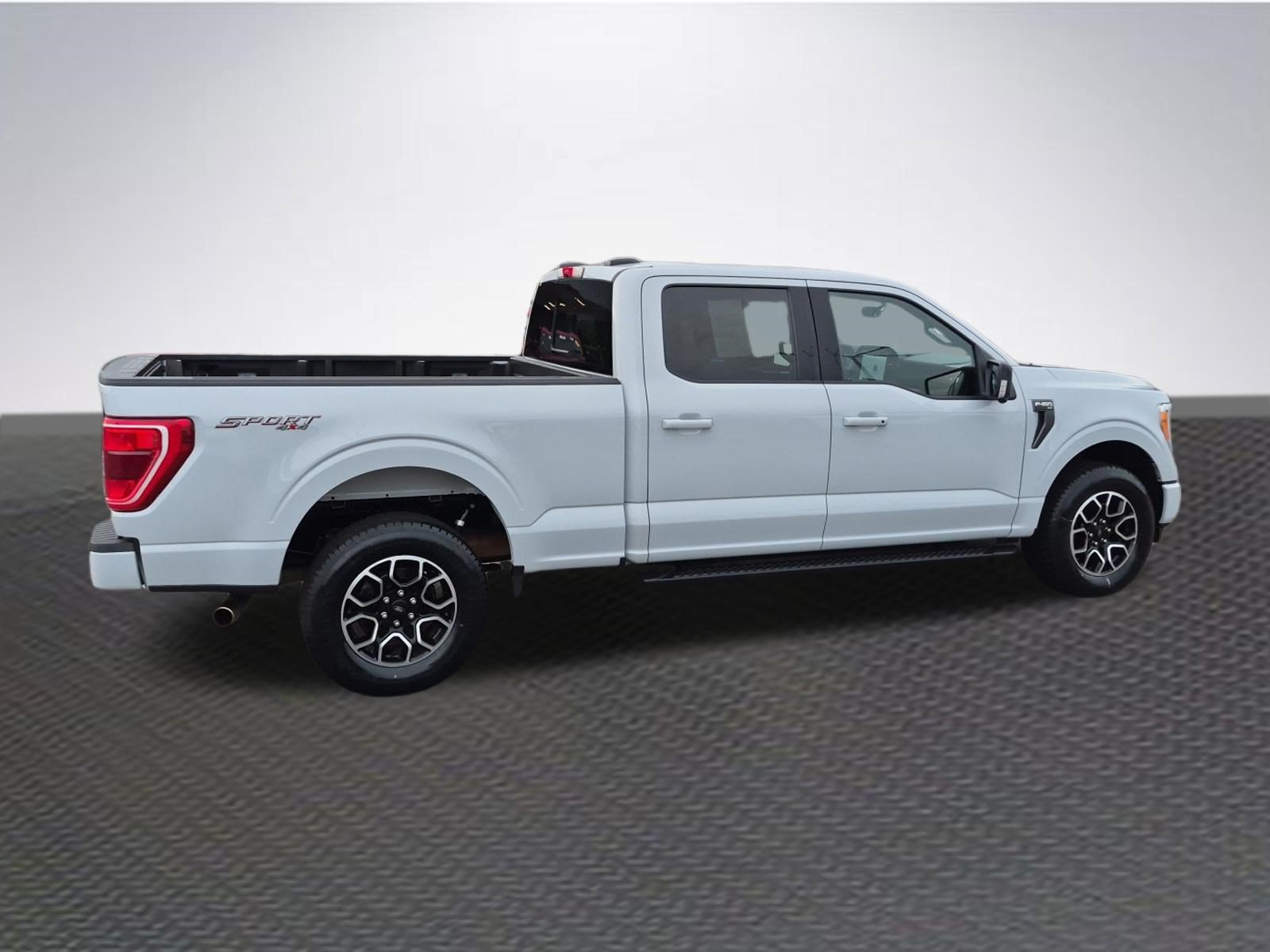 Certified 2022 Ford F150 XLT w/ Equipment Group 302A High AWD/4WD image 4