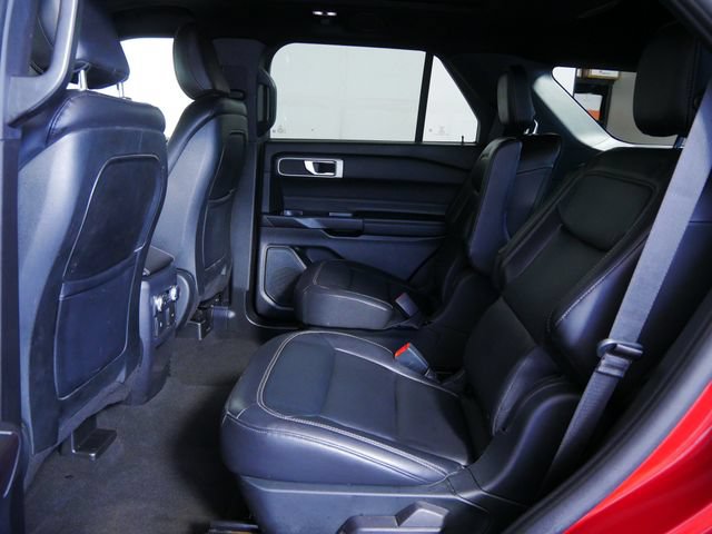 Certified 2020 Ford Explorer XLT w/ Equipment Group 202A AWD/4WD image 13