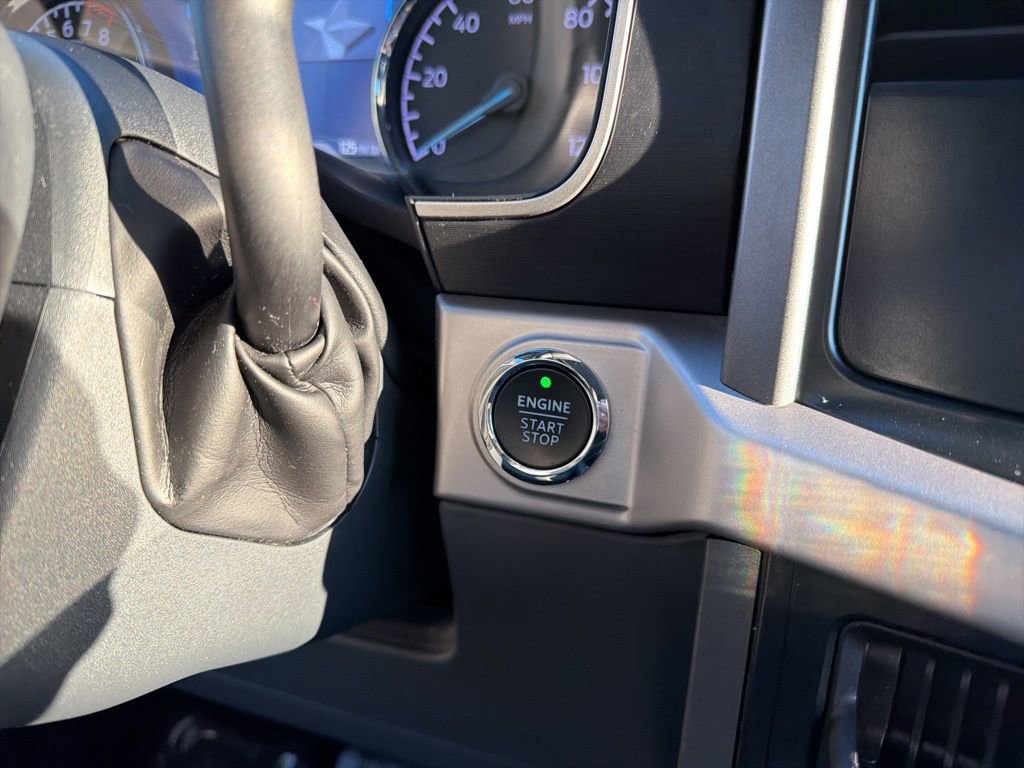 Certified 2022 Ford F150 XLT w/ Equipment Group 302A High image 35