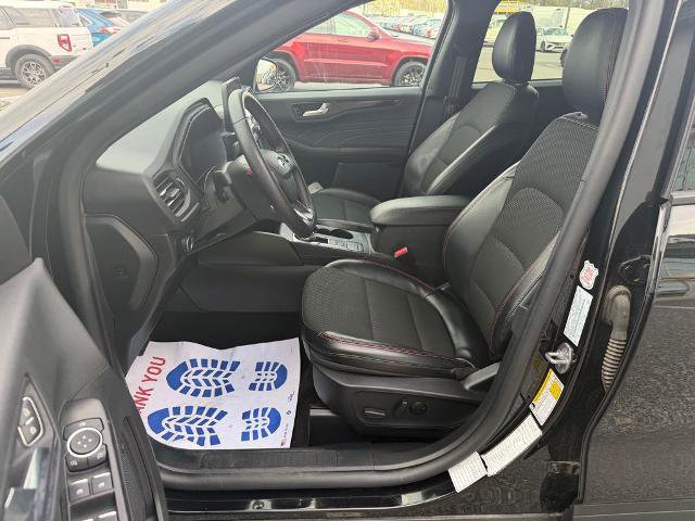 Certified 2025 Ford Escape ST-Line image 10