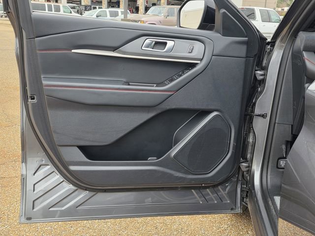 Certified 2025 Ford Explorer ST-Line image 15