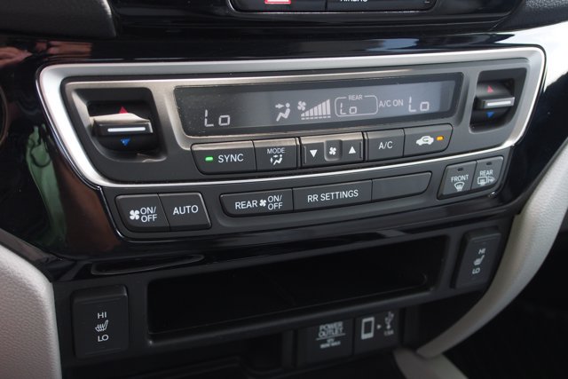 Used 2018 Honda Ridgeline RTL-E image 27