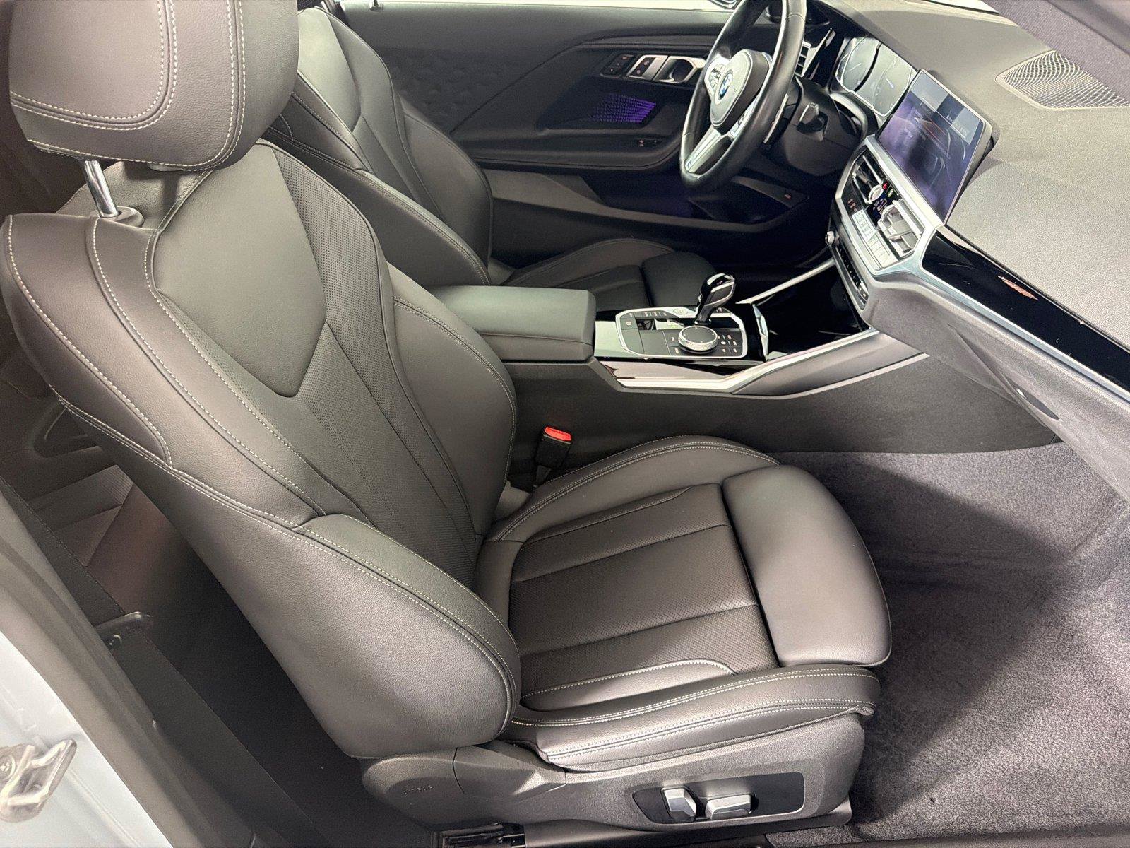 Used 2022 BMW 230i Coupe w/ M Sport Package RWD image 13