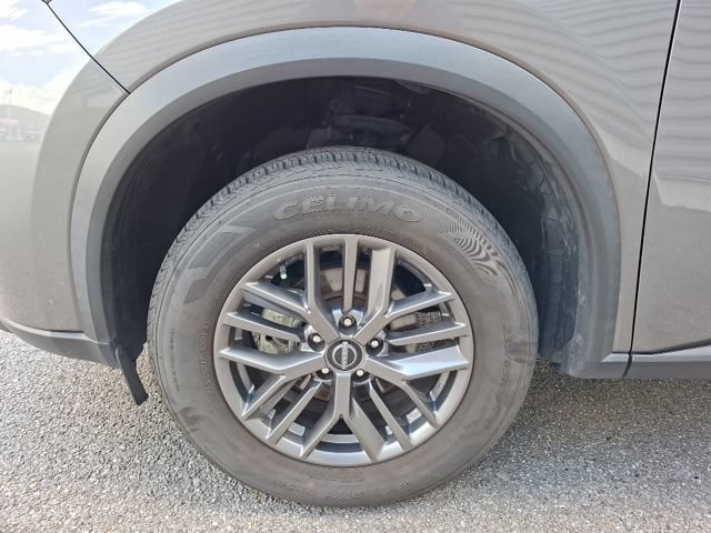 Used 2024 Nissan Rogue S FWD image 10