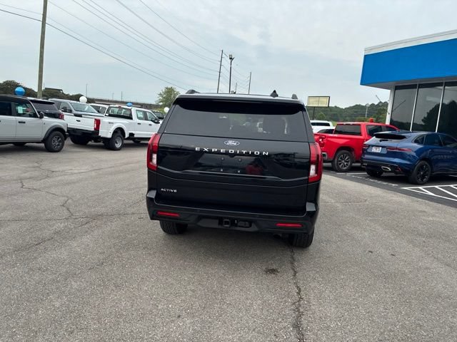 Certified 2025 Ford Expedition Active AWD/4WD image 29