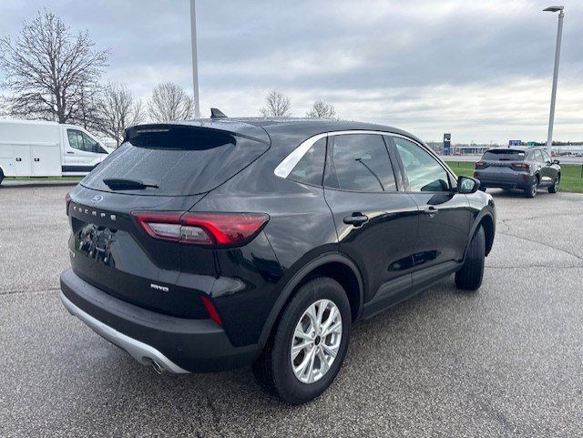 Certified 2024 Ford Escape Active w/ Tech Pack #1 AWD/4WD image 4