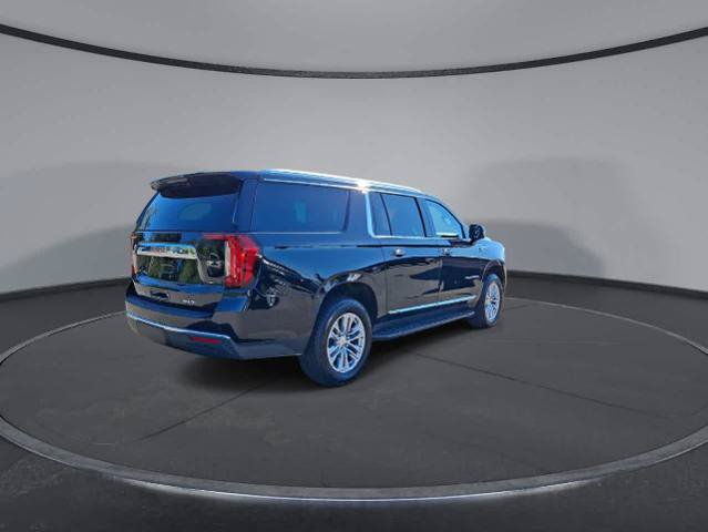 Used 2024 GMC Yukon XL SLT w/ SLT Luxury Package AWD/4WD image 8