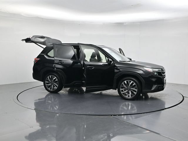 Used 2025 Subaru Forester Touring AWD/4WD image 45