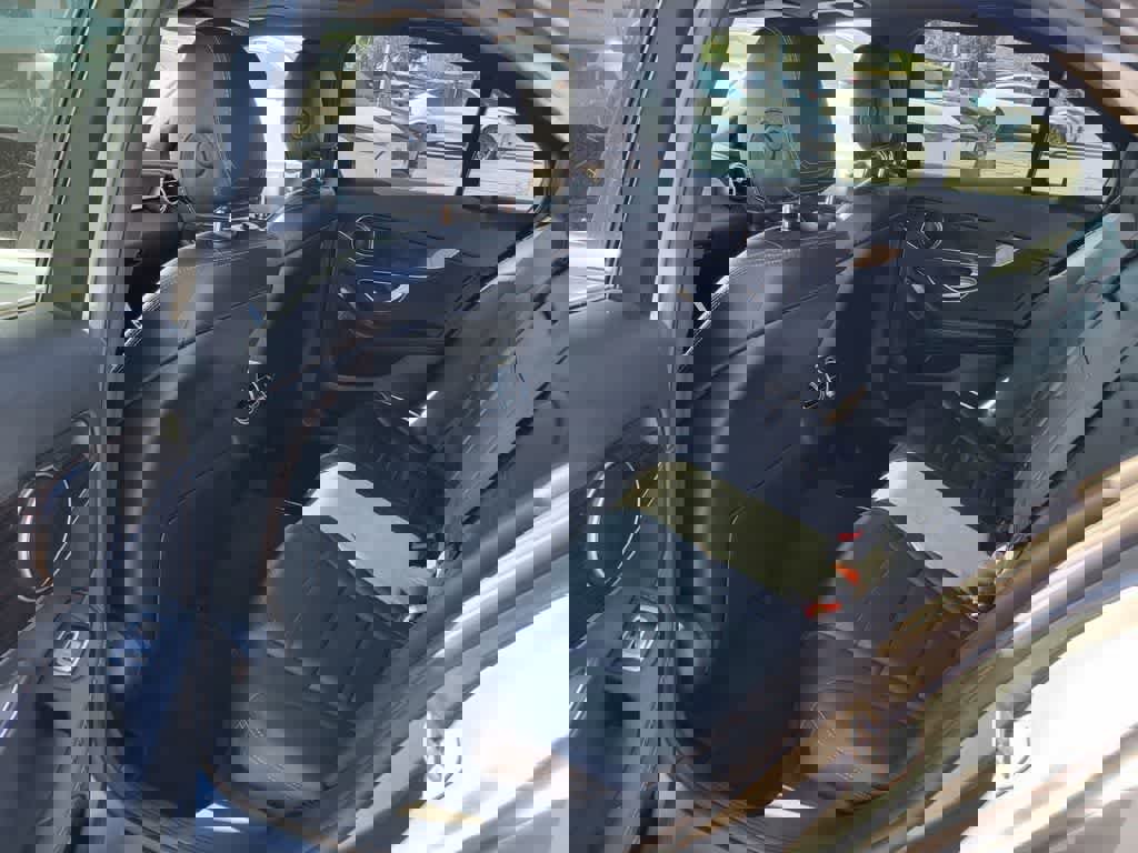 Used 2018 Mercedes-Benz C 300 C 300 image 11