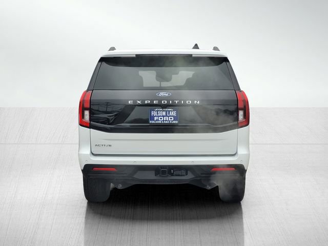 Certified 2025 Ford Expedition Active image 4