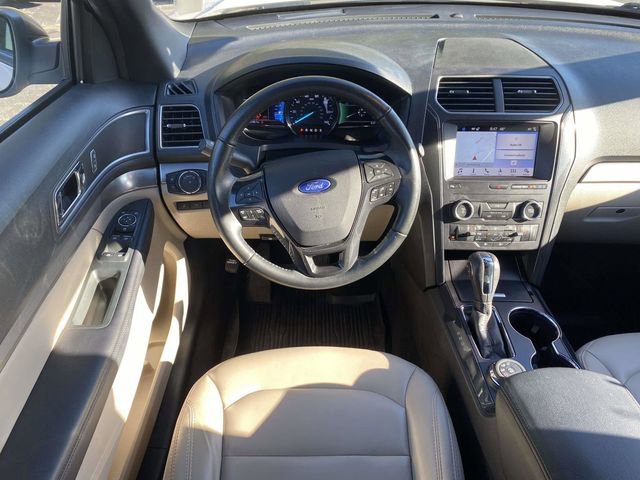 Certified 2019 Ford Explorer XLT w/ Equipment Group 202A image 15