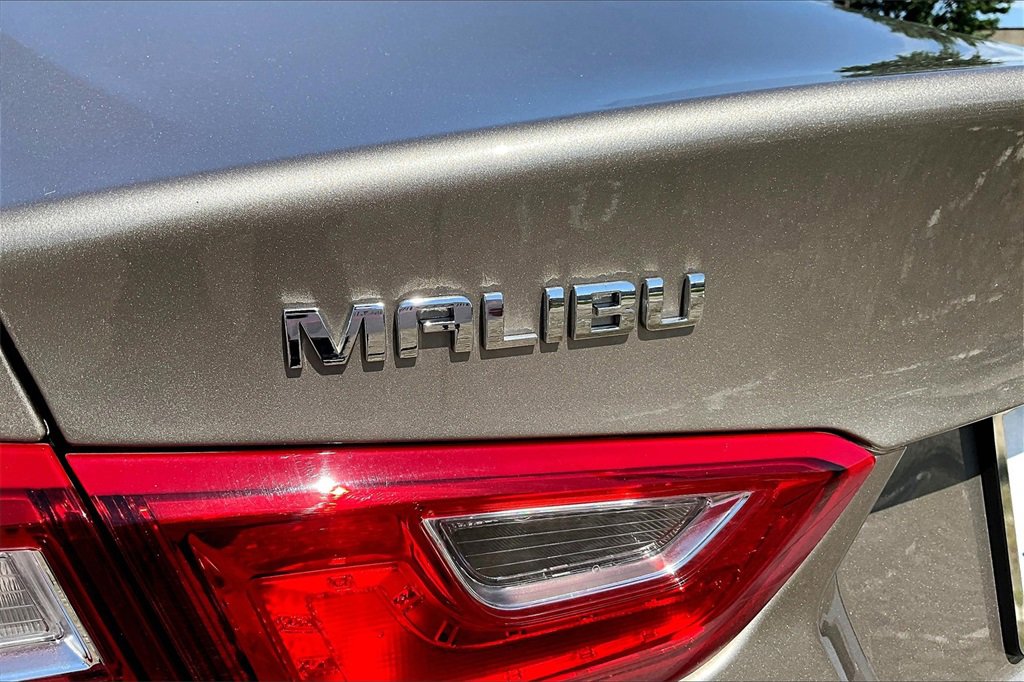 Used 2022 Chevrolet Malibu LS w/ Driver Confidence Package II image 8