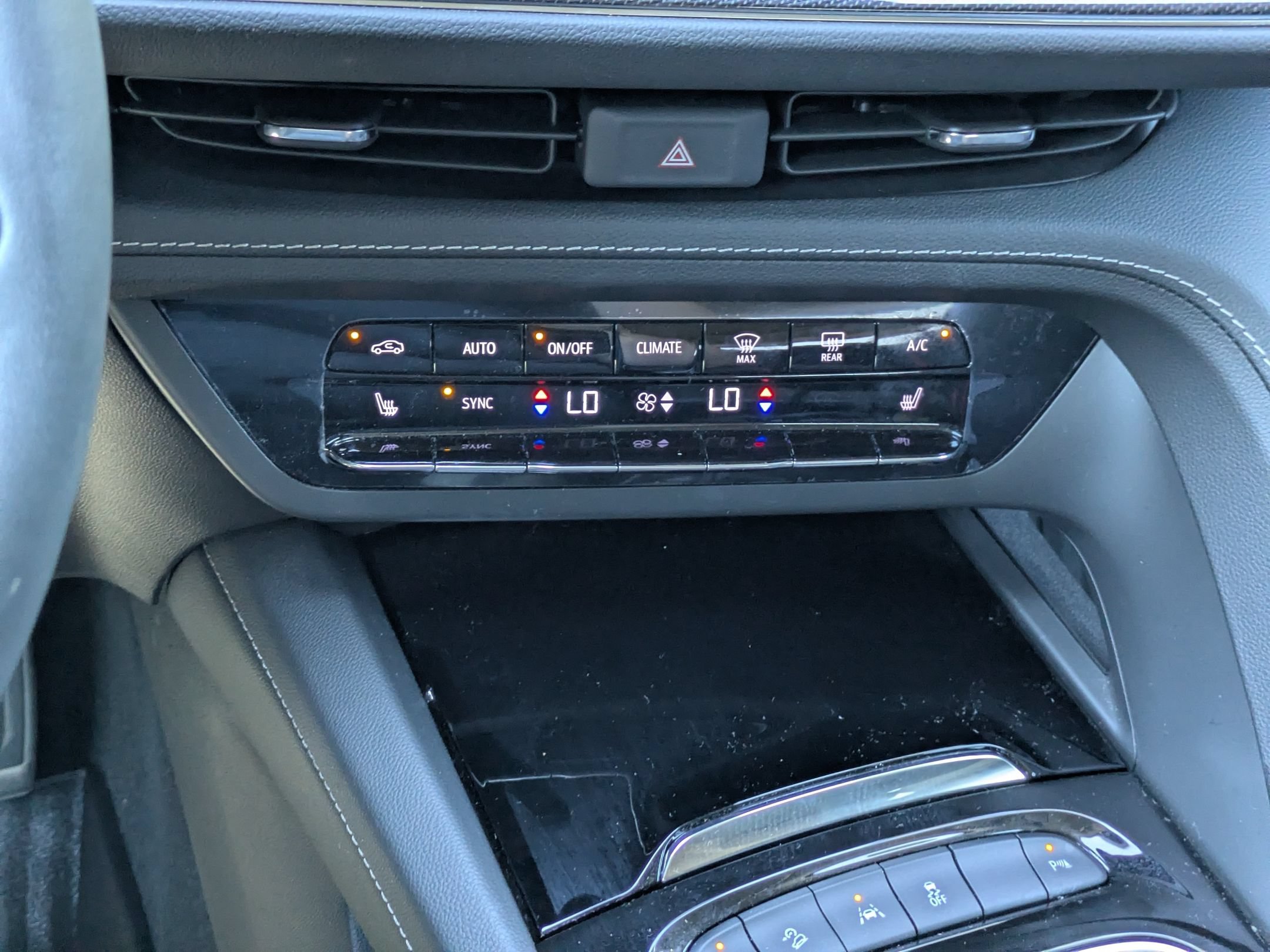 Used 2023 Buick Envision Essence w/ Technology Package I AWD/4WD image 24