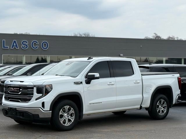 Used 2023 GMC Sierra 1500 SLE w/ X31 Off-Road Package image 2
