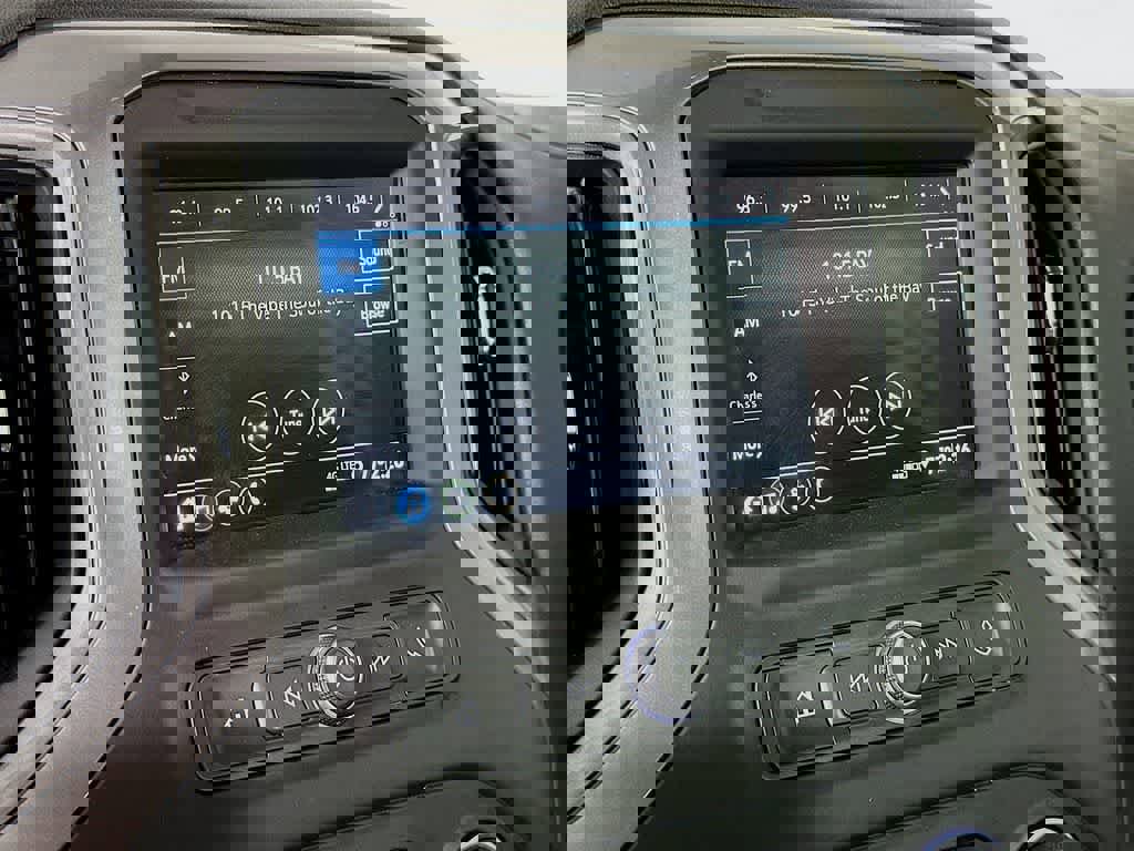 Used 2019 Chevrolet Silverado 1500 Custom image 16