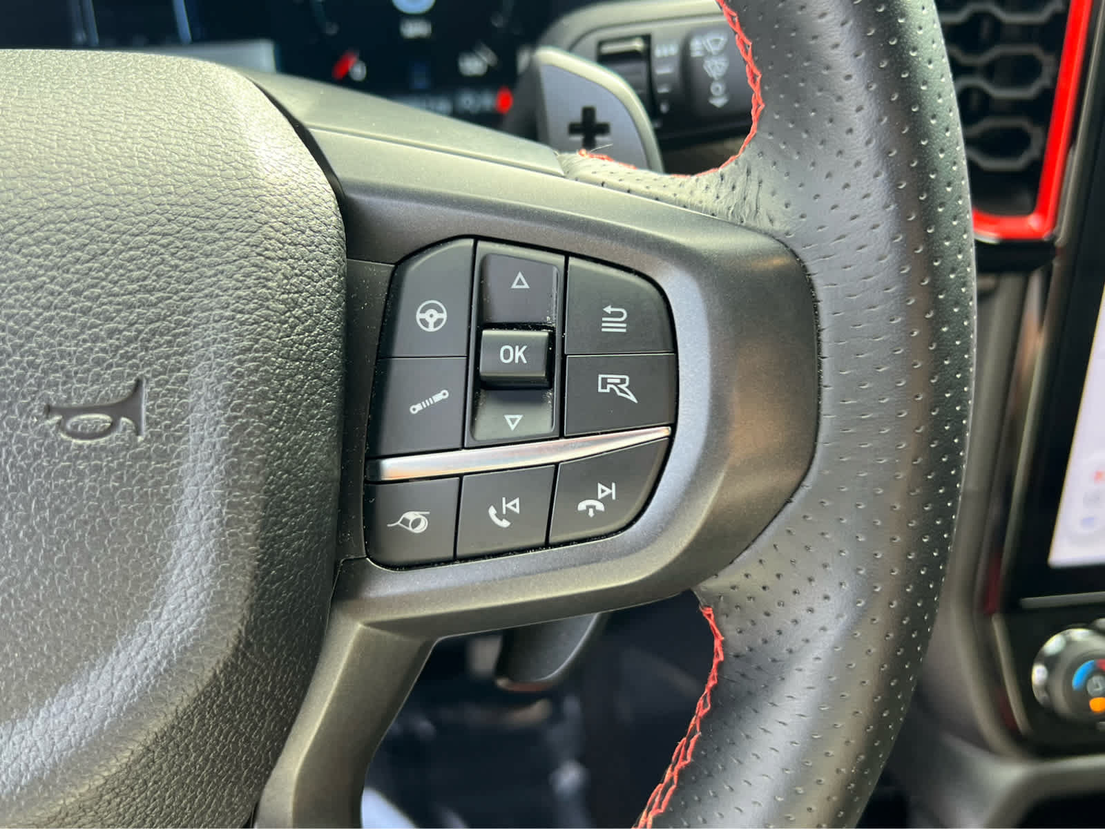 Certified 2025 Ford Ranger Raptor AWD/4WD image 34