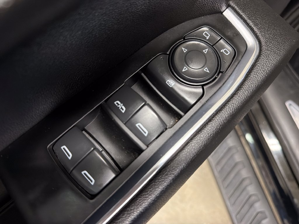 Used 2023 GMC Sierra 1500 Elevation AWD/4WD image 17