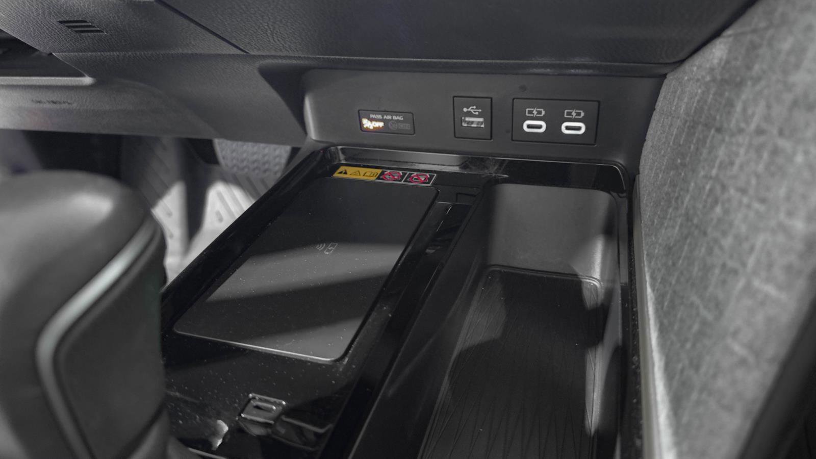 Used 2025 Toyota Camry XLE image 20