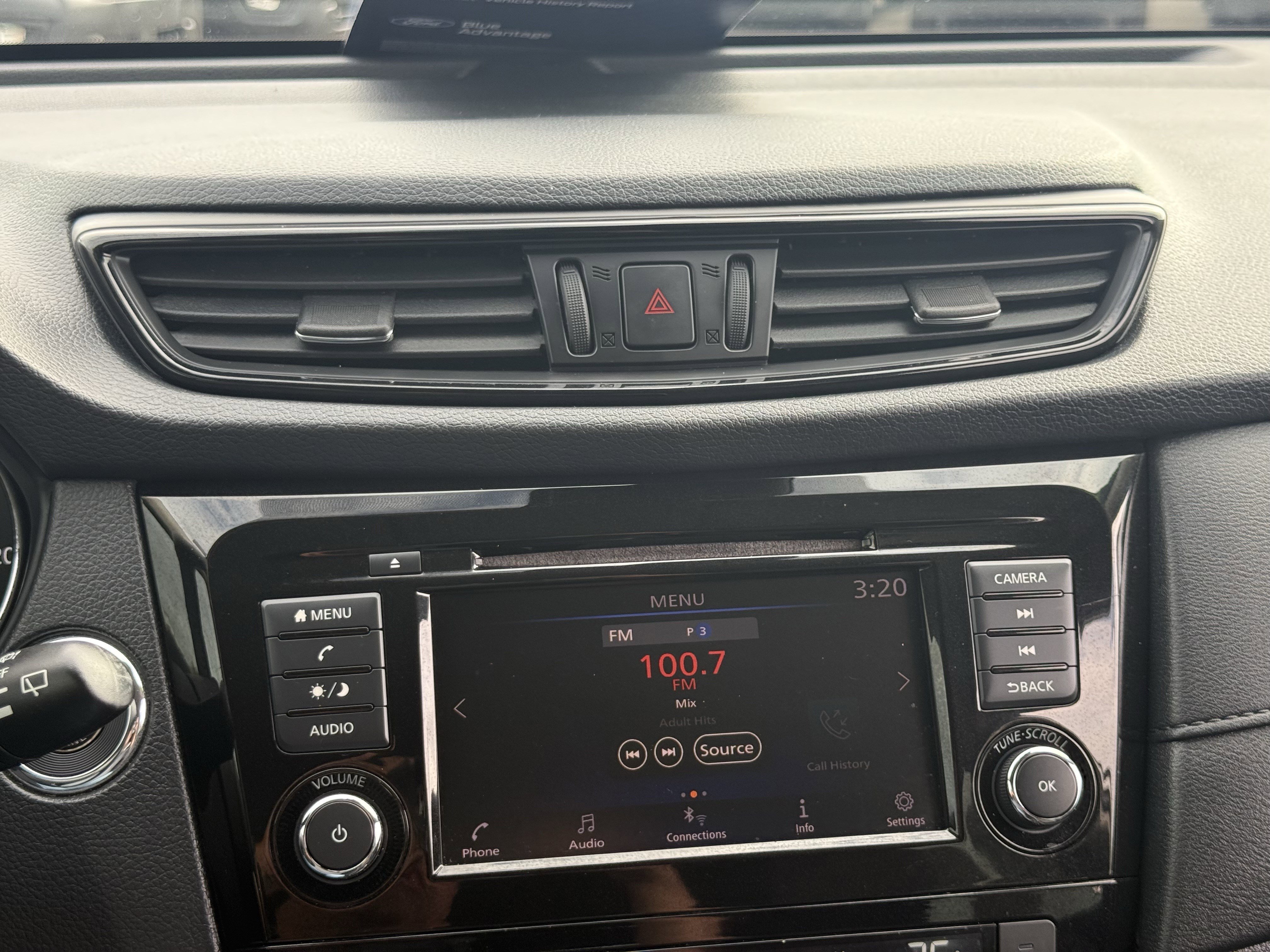 Used 2020 Nissan Rogue SV image 29