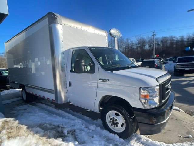 Certified 2023 Ford E-350 and Econoline 350 Super Duty w/ Driver's Safety Package image 8