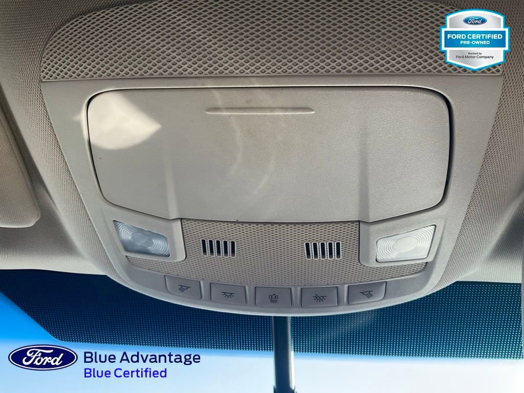 Certified 2017 Ford Edge Titanium w/ Technology Package image 22