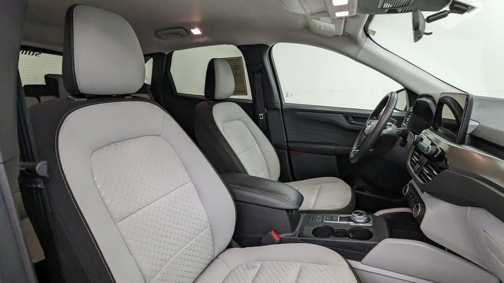 Certified 2023 Ford Escape Active image 38