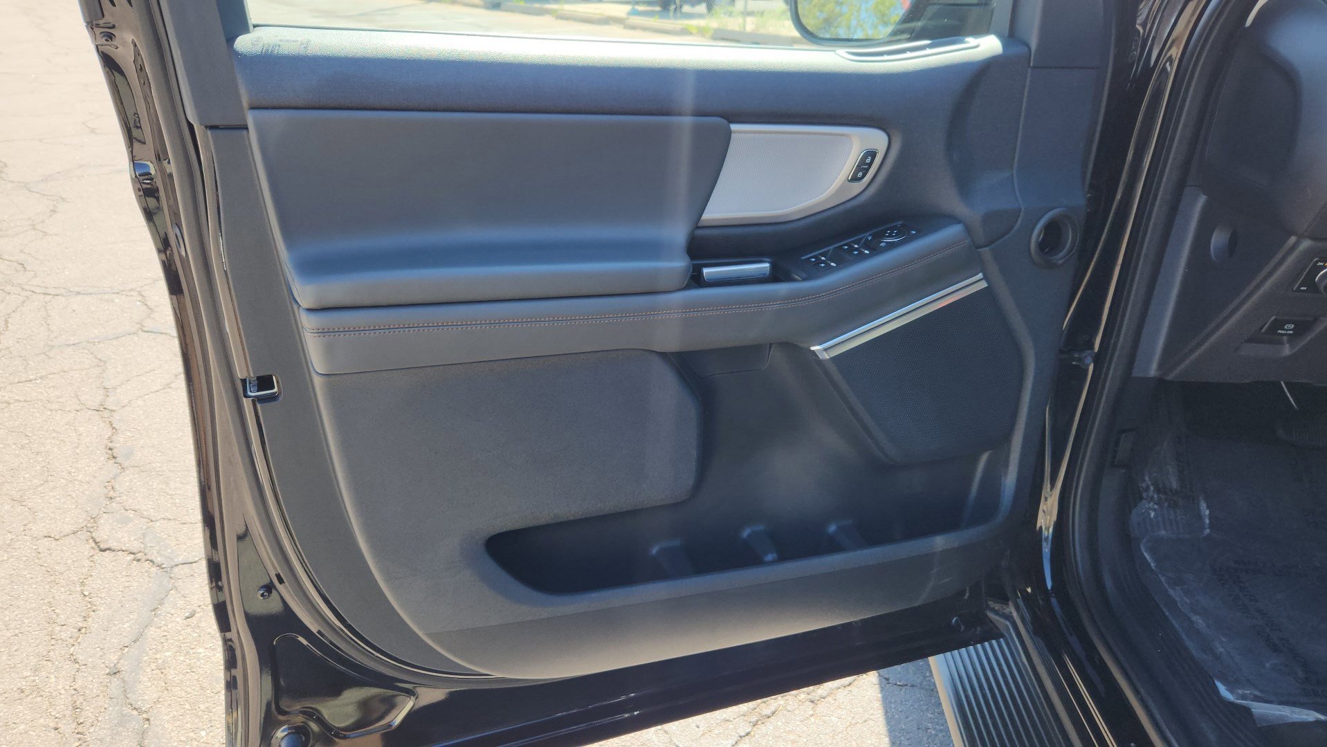 Certified 2025 Ford Expedition Max Active image 23