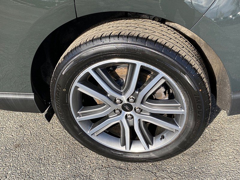 Certified 2023 Ford Edge Titanium AWD/4WD image 13