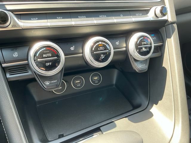Used 2023 Genesis G70 2.0T AWD/4WD image 24