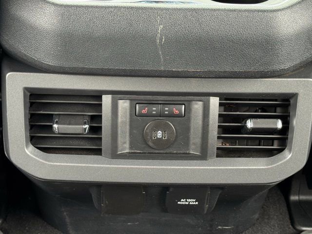 Certified 2024 Ford F250 Lariat w/ Black Appearance Package image 32