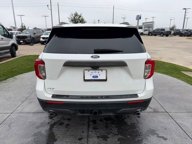 Certified 2023 Ford Explorer XLT w/ Equipment Group 202A RWD image 2