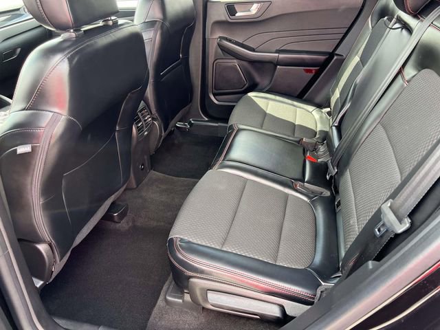 Certified 2023 Ford Escape ST-Line w/ Cold Weather Package FWD image 27