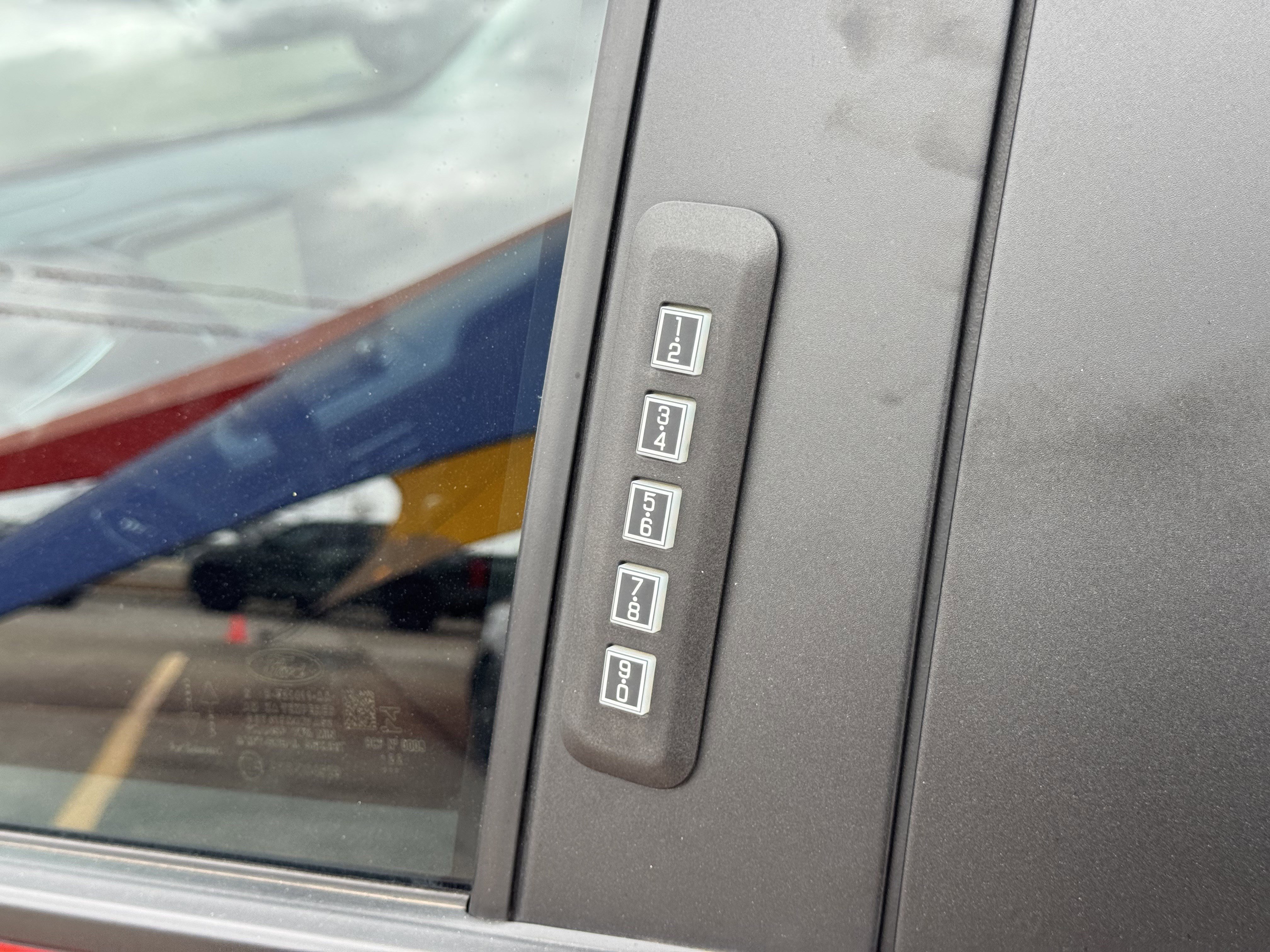 Certified 2022 Ford Maverick Lariat w/ Lariat Luxury Package image 17