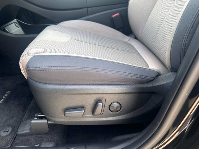 Used 2023 Hyundai Santa Fe SEL FWD image 24