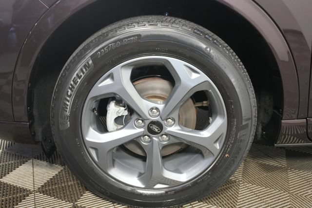 Certified 2023 Ford Escape ST-Line w/ Tech Pack #1 AWD/4WD image 9